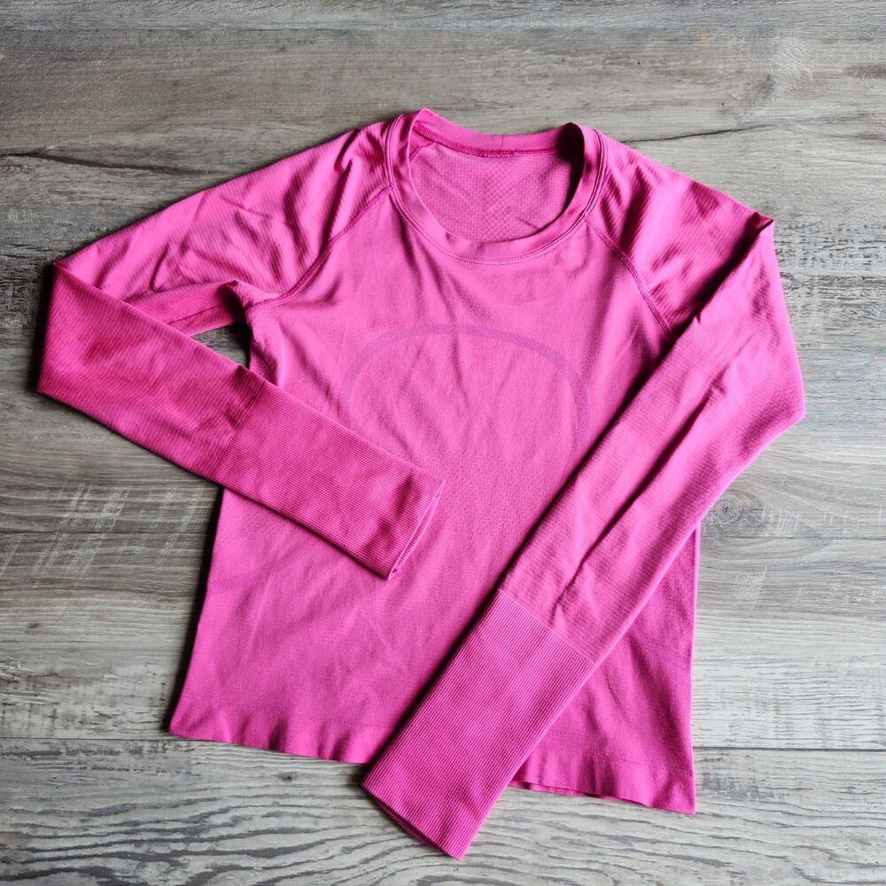 (6) Lululemon Swiftly Tech Long Sleeve Top